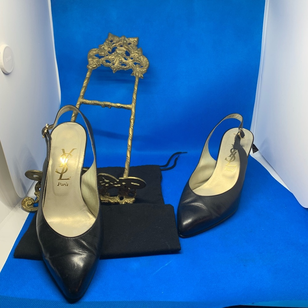 Yves Saint Laurent Black leather pumps - Picture 1 of 14